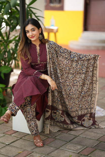 Maahi Kalamkari Cotton Suit Set