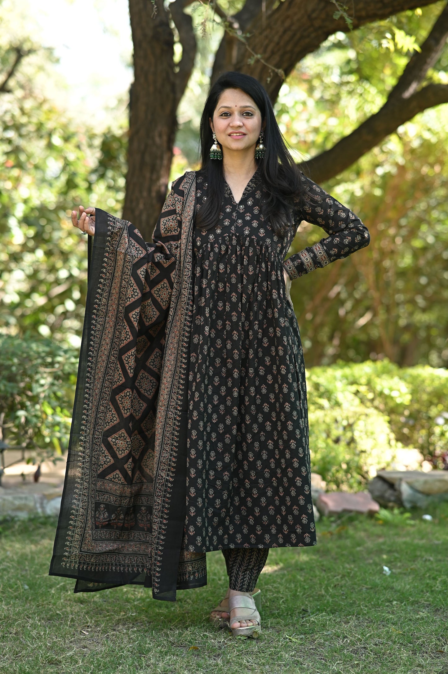 Mehreen Black Alia Cotton Suit Set