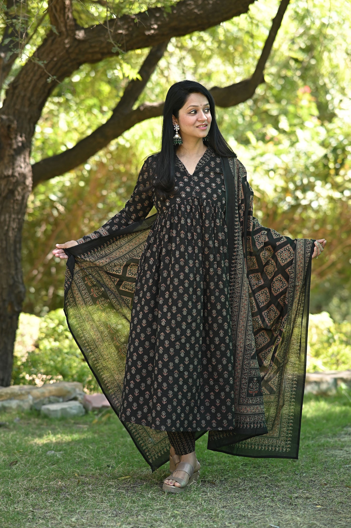 Mehreen Black Alia Cotton Suit Set